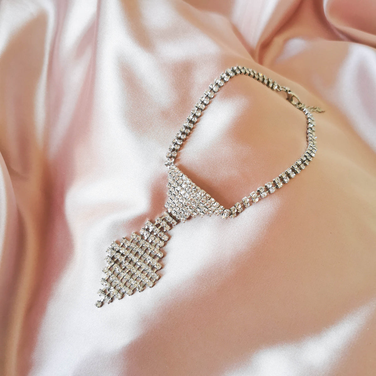 Elegant Rhinestone Pet Necklace & Tie | For Cats and Dogs