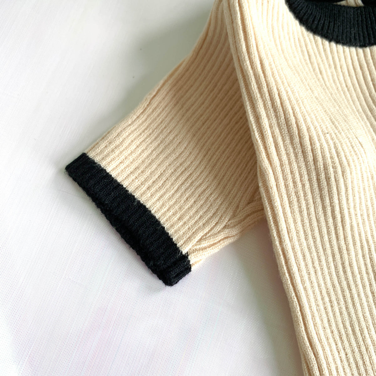 Elegant Pet Sweater with Bow Tie Details on Collar