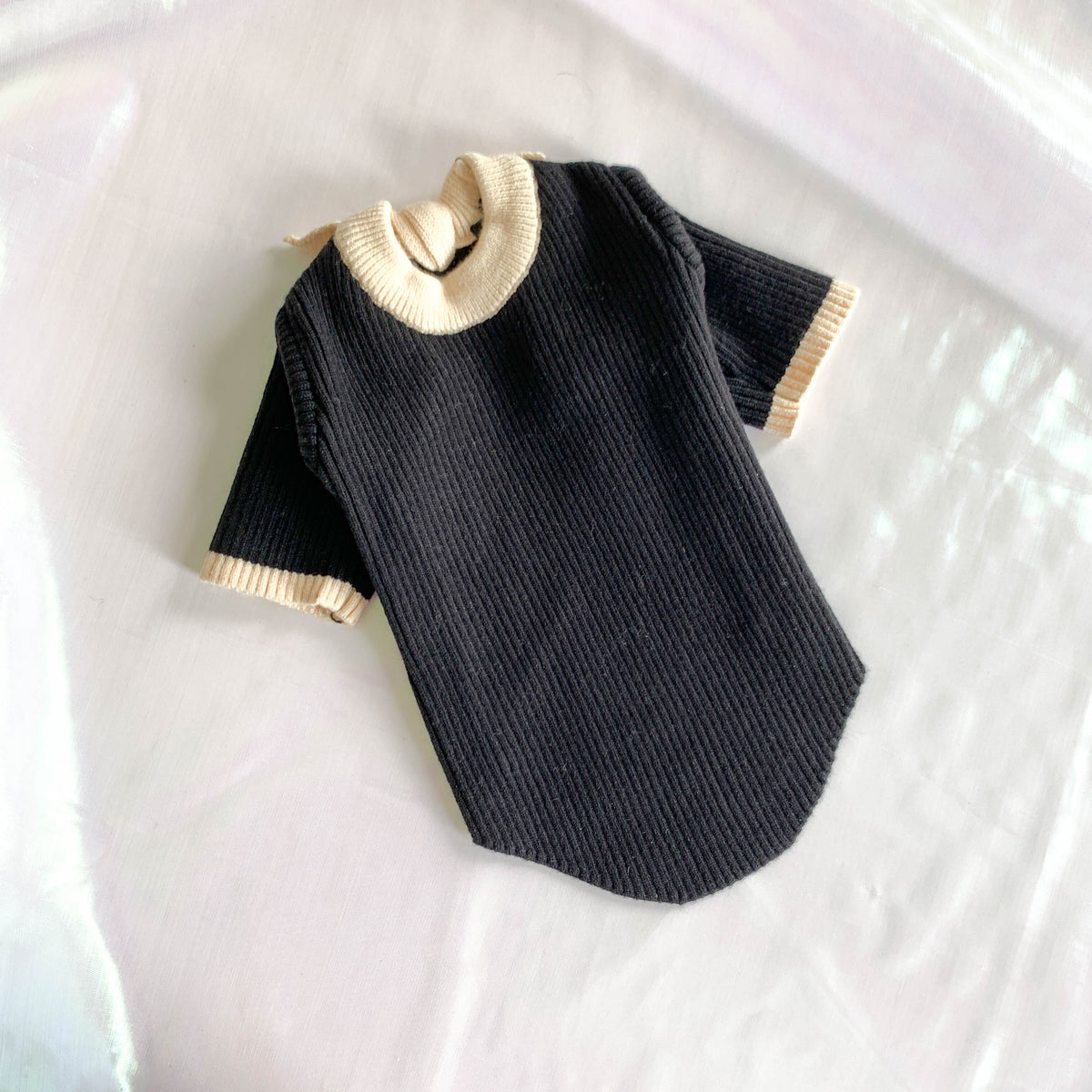 Elegant Pet Sweater with Bow Tie Details on Collar
